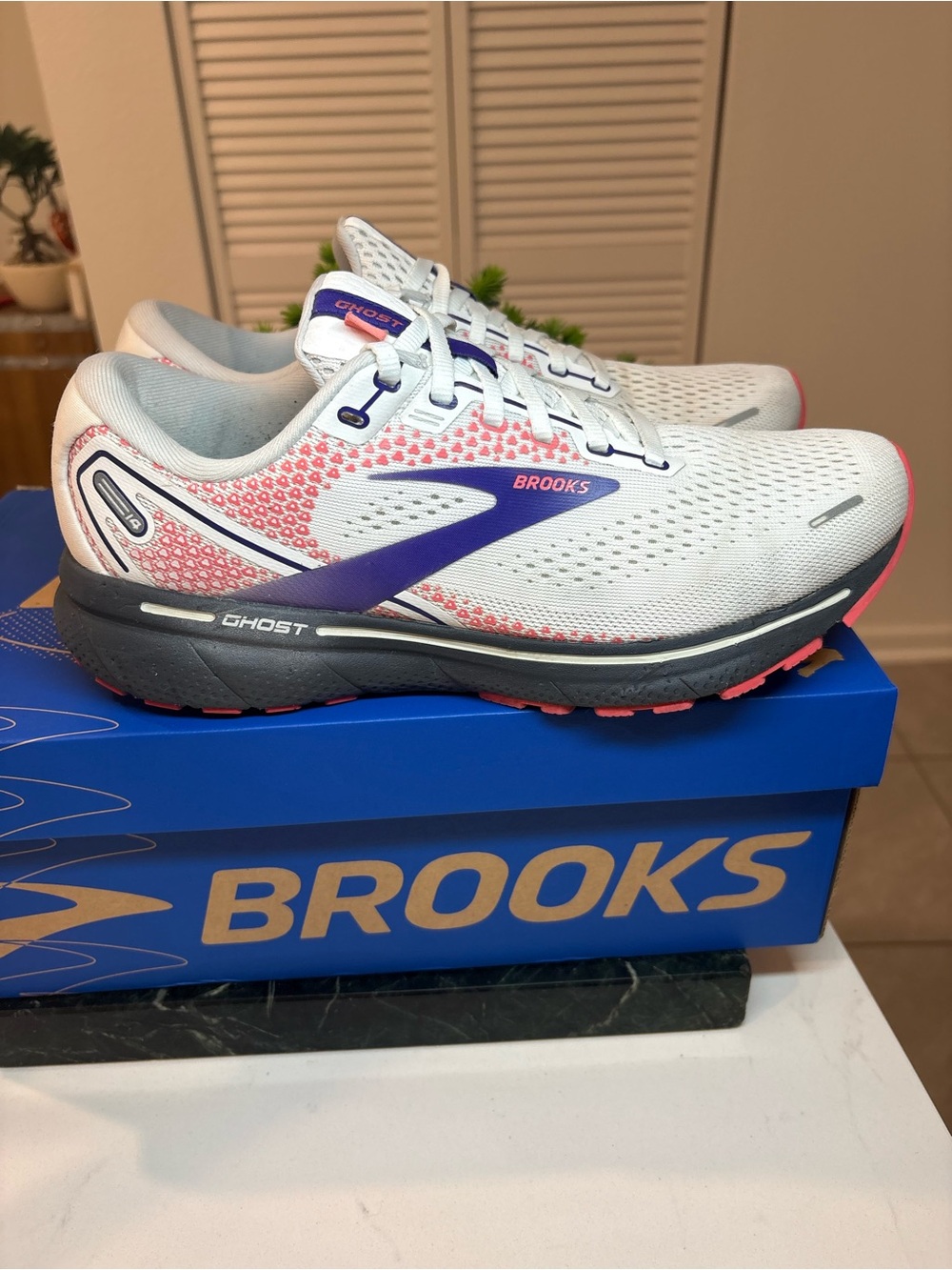 Brooks Ghost 14 Women’s running shoes, size 10 - Picture 4 of 11